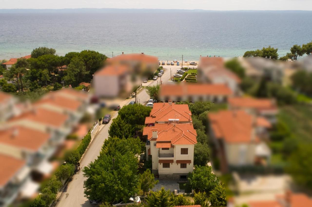 Seasidelongo Houses 1 Min From The Beach Of Nikiti Dış mekan fotoğraf