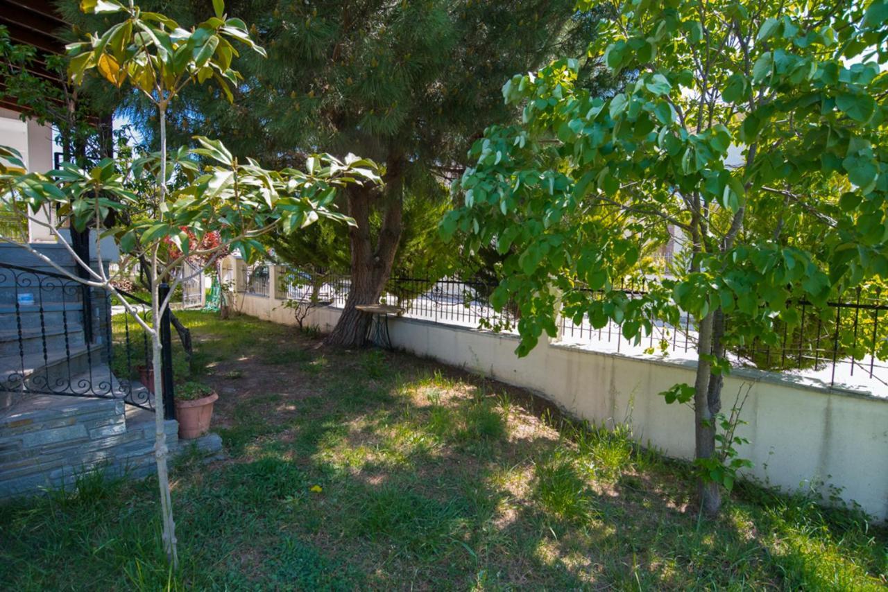 Seasidelongo Houses 1 Min From The Beach Of Nikiti Dış mekan fotoğraf