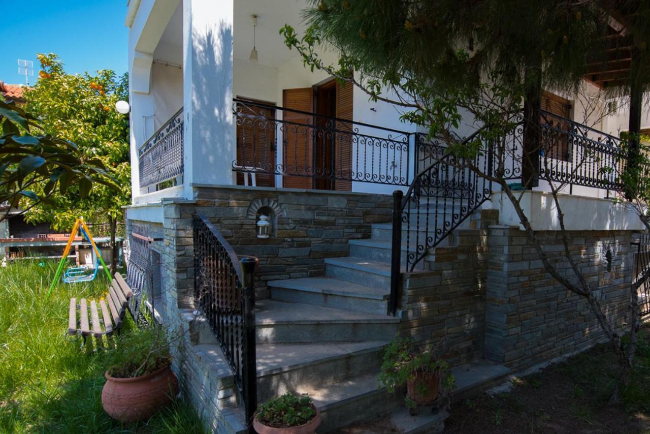 Seasidelongo Houses 1 Min From The Beach Of Nikiti Dış mekan fotoğraf